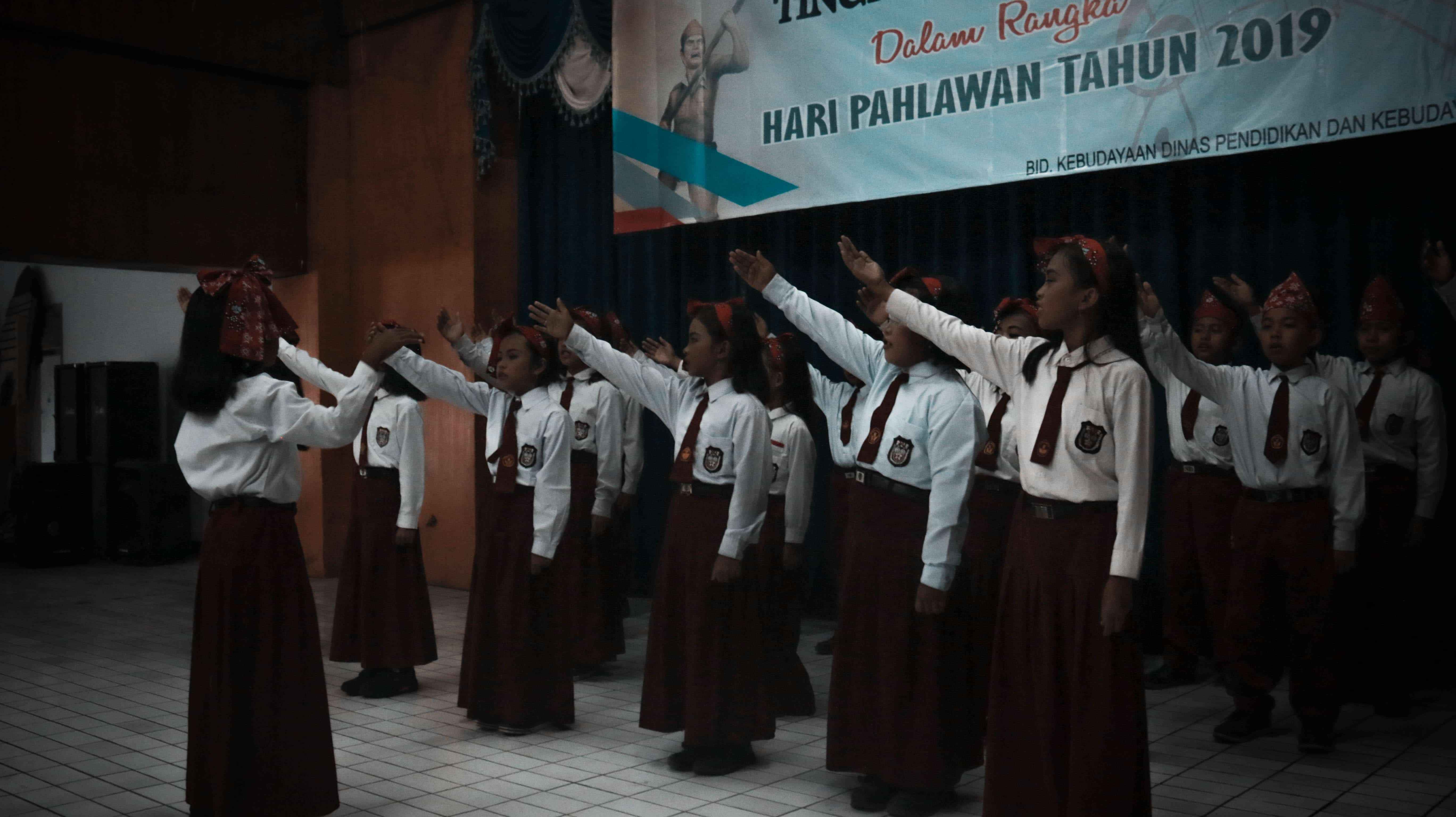 LOMBA PADUAN SUARA TINGKAT SD - SMP MEMPERINGATI HARI PAHLAWAN
