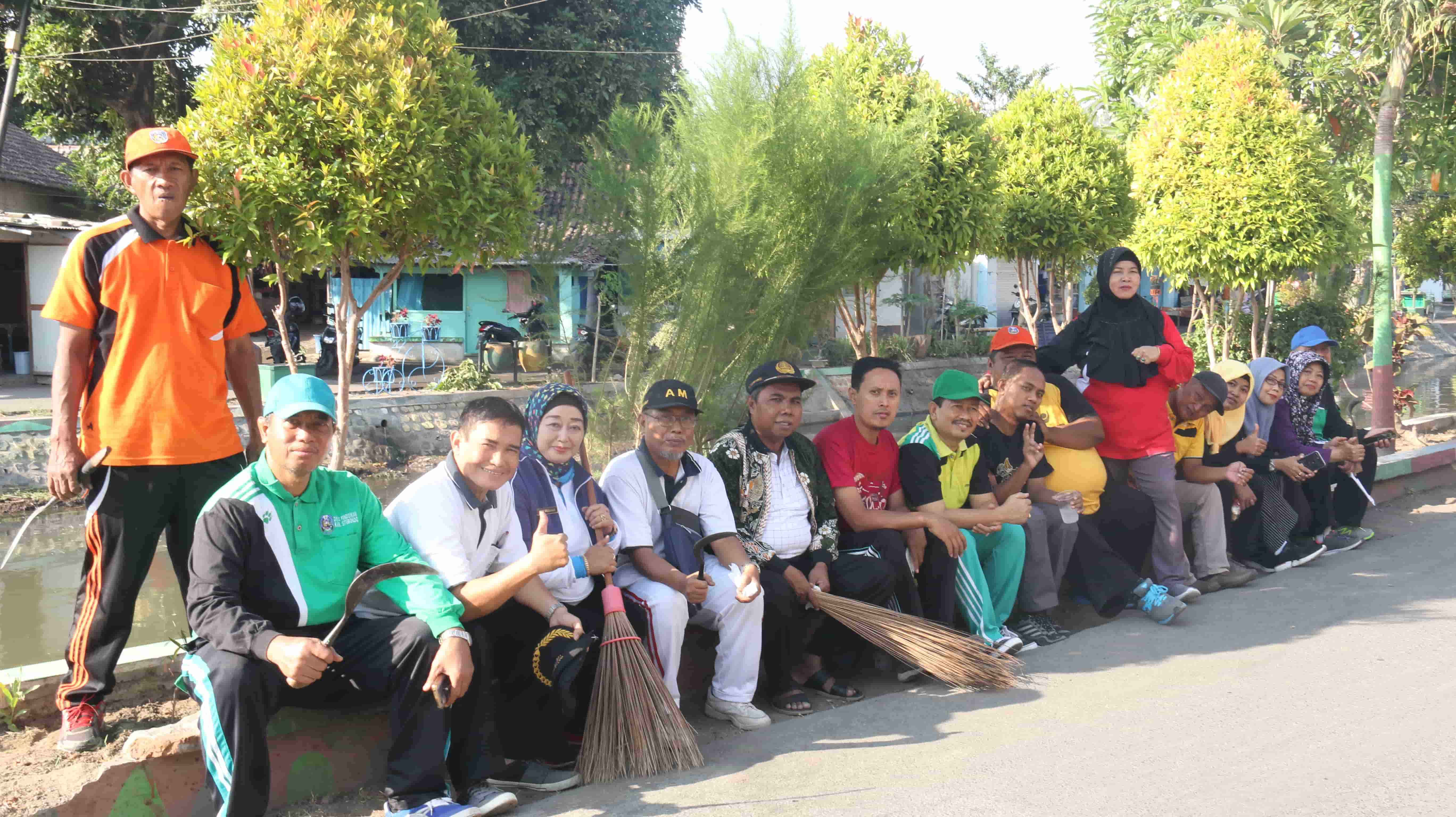DINAS PENDIDIKAN DAN KEBUDAYAAN BERSIH BERSIH KALI